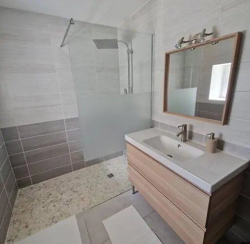 Chez Robert Holiday home Bromont-Lamothe